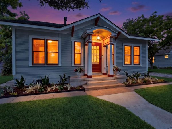 905 Howard ST, Taylor, TX 76574