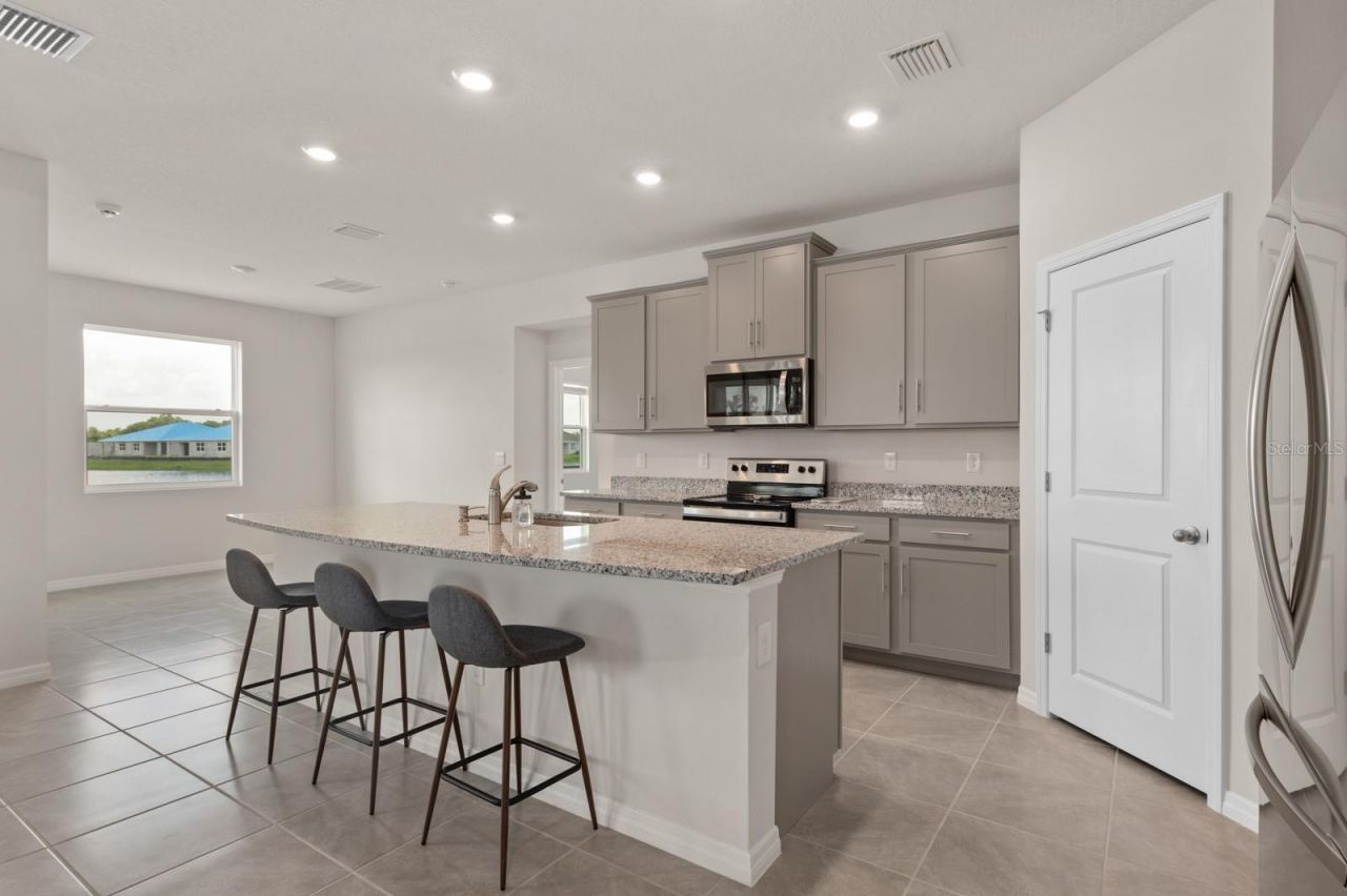 520 158th Street E, Bradenton, FL 34212 Photo