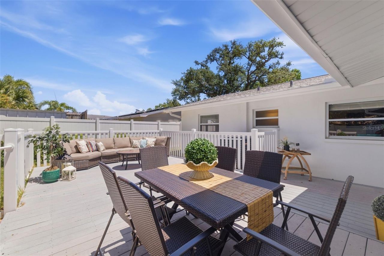 6477 33rd Avenue N, Saint Petersburg, FL 33710 Photo