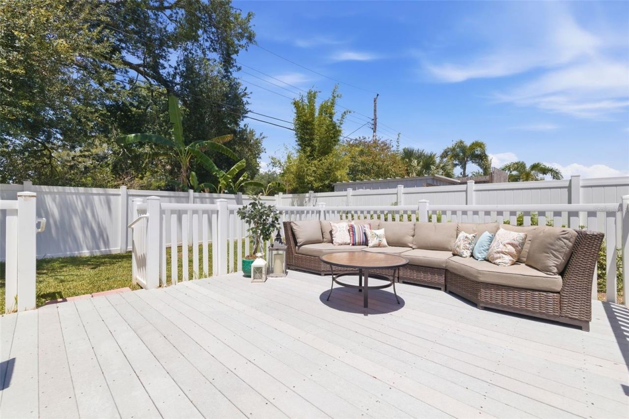 6477 33rd Avenue N, Saint Petersburg, FL 33710 Photo
