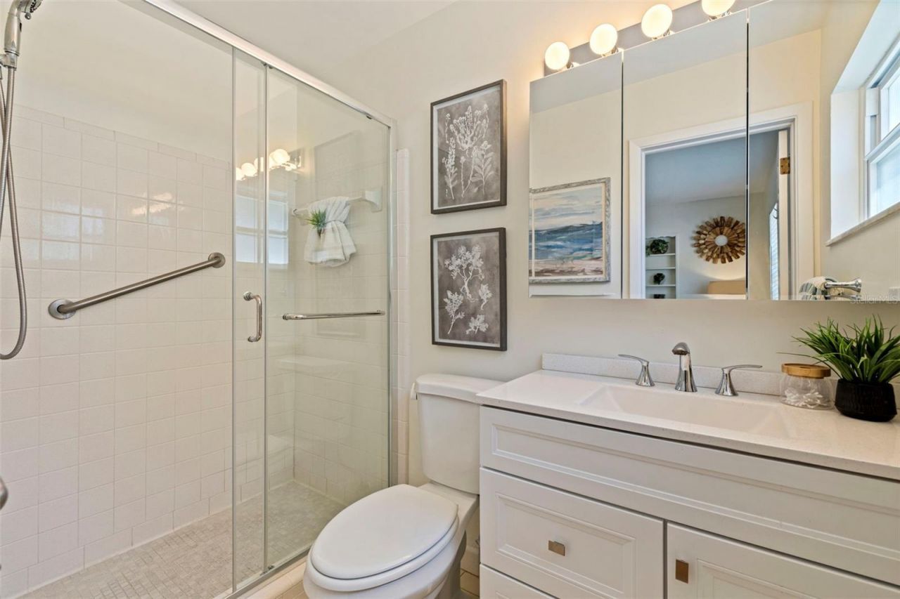 6477 33rd Avenue N, Saint Petersburg, FL 33710 Photo