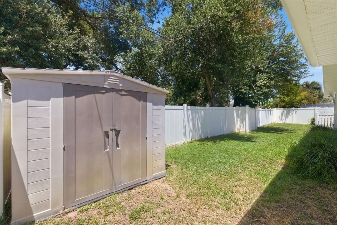 6477 33rd Avenue N, Saint Petersburg, FL 33710 Photo