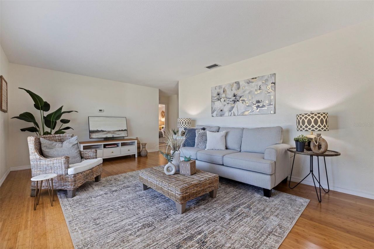 6477 33rd Avenue N, Saint Petersburg, FL 33710 Photo