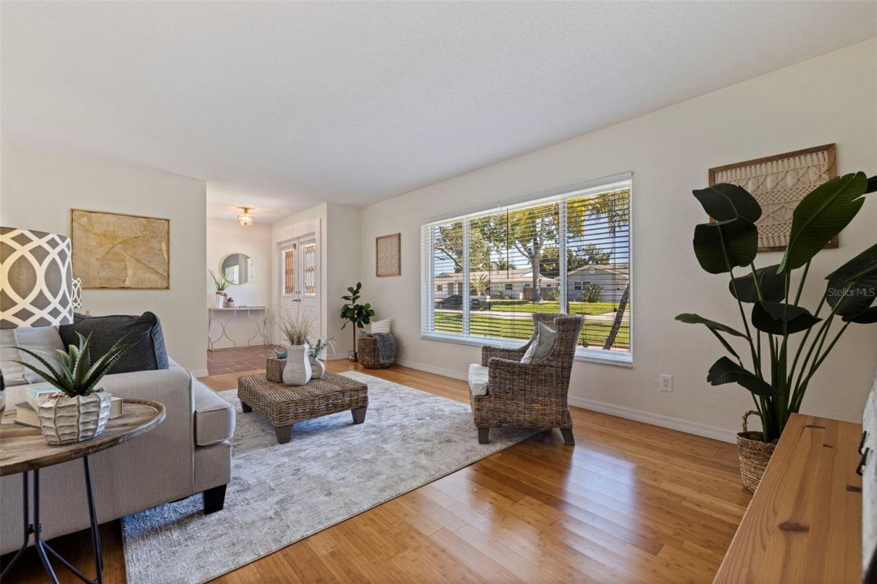 6477 33rd Avenue N, Saint Petersburg, FL 33710 Photo