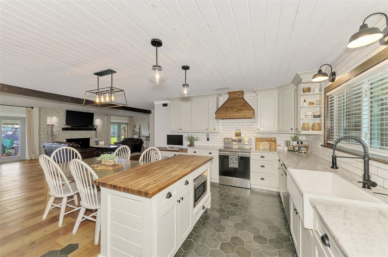 10433 SW Jernigan Street , Arcadia, FL 34269 Photo
