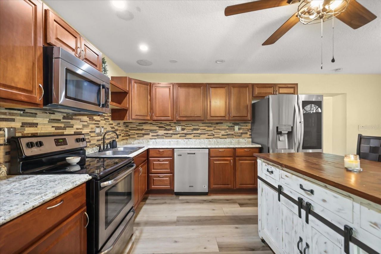 20963 E Colonial Drive , Christmas, FL 32709 Photo