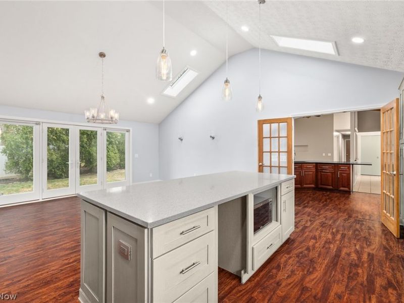 19595 Cross Trail N, Strongsville, OH 44136 Photo 13