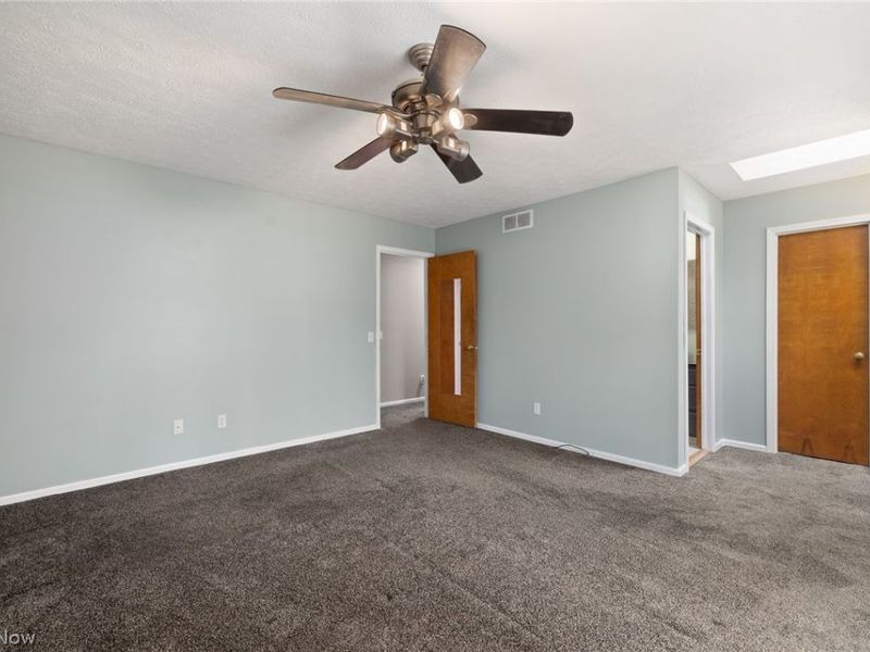 19595 Cross Trail N, Strongsville, OH 44136 Photo 18