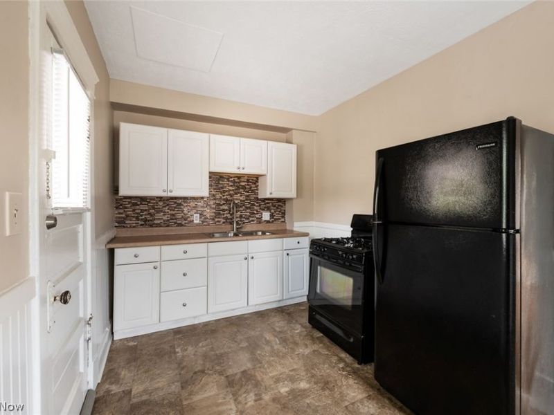 1235 Donald Avenue, Unit Upper Nort, Lakewood, OH 44107 Photo 11