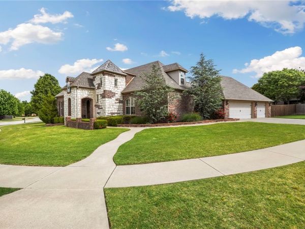 3532 W Providence Drive , Fayetteville, AR 72704