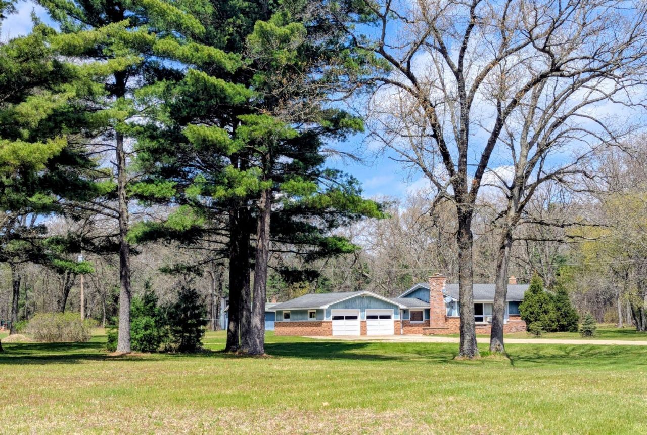 3771 S Walnut Avenue, White Cloud, MI 49349 Main Photo