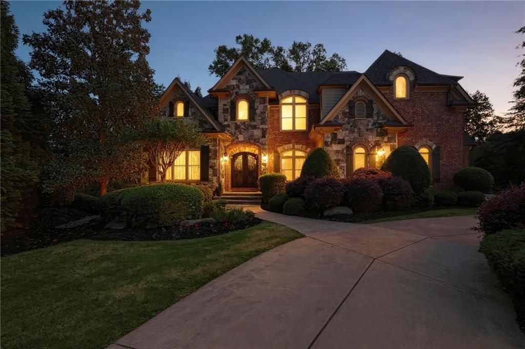8340 Colonial Place, Duluth, GA 30097 Main Photo