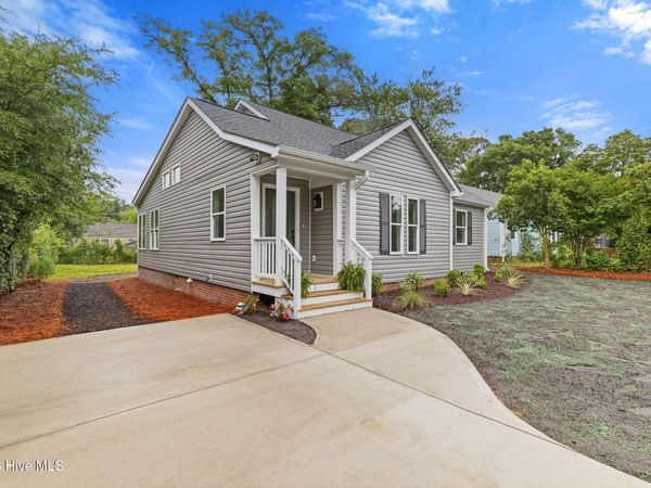2117 Plaza Drive, Wilmington, NC 28405