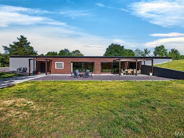 26559 Highway 5 , Lebanon, MO 65536