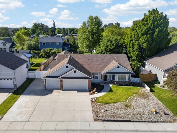 95 W Claire St, Meridian, ID 83646