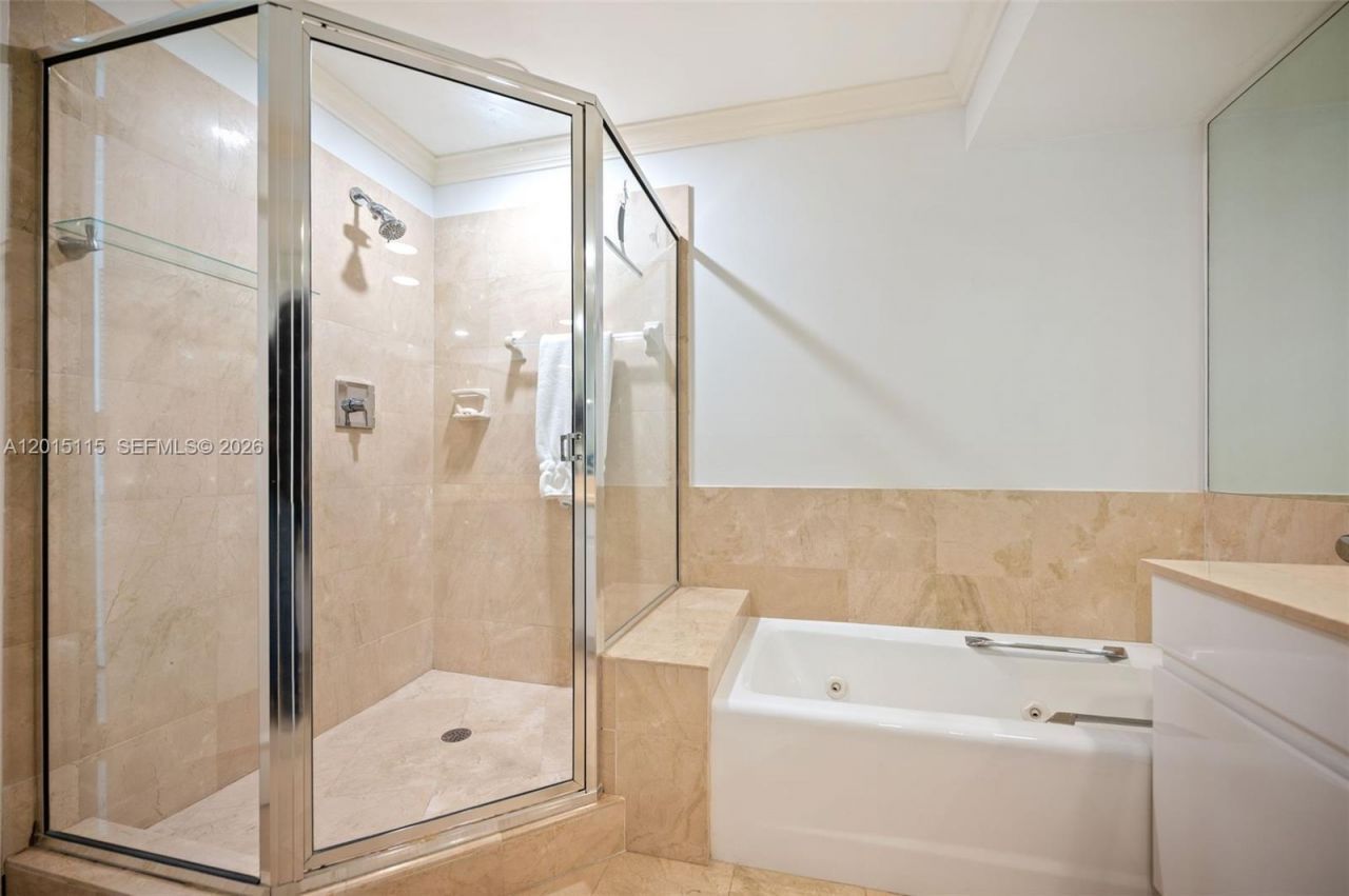888 Brickell Key Dr, Unit 609, Miami, FL 33131 Photo