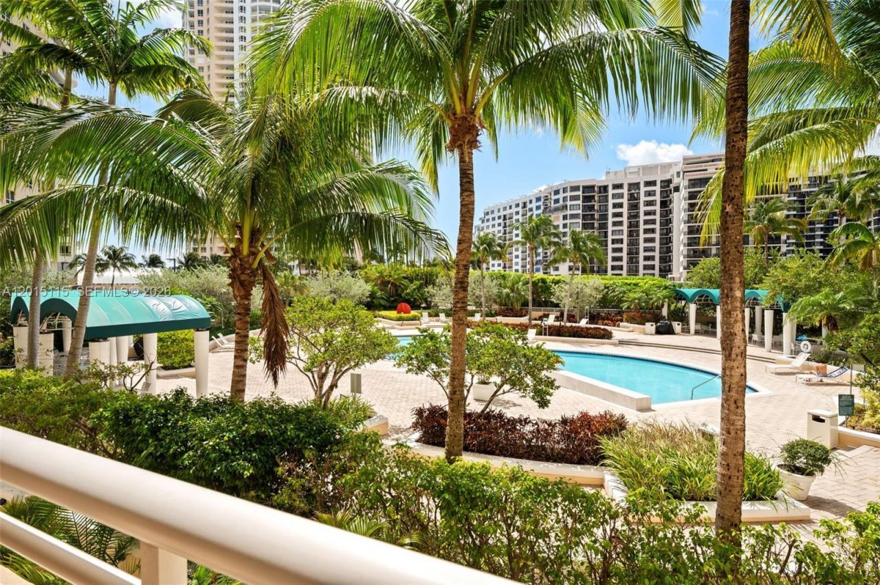 888 Brickell Key Dr, Unit 609, Miami, FL 33131 Photo