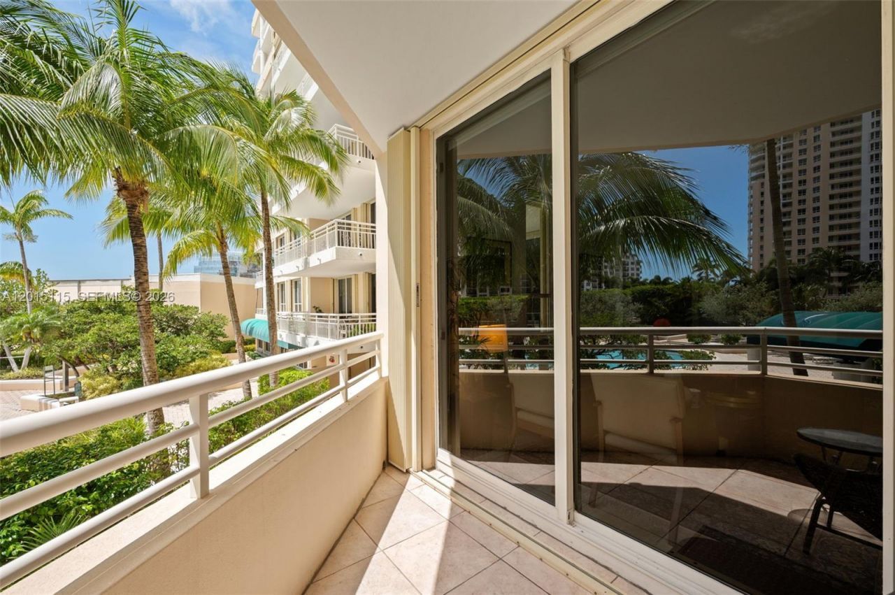 888 Brickell Key Dr, Unit 609, Miami, FL 33131 Photo