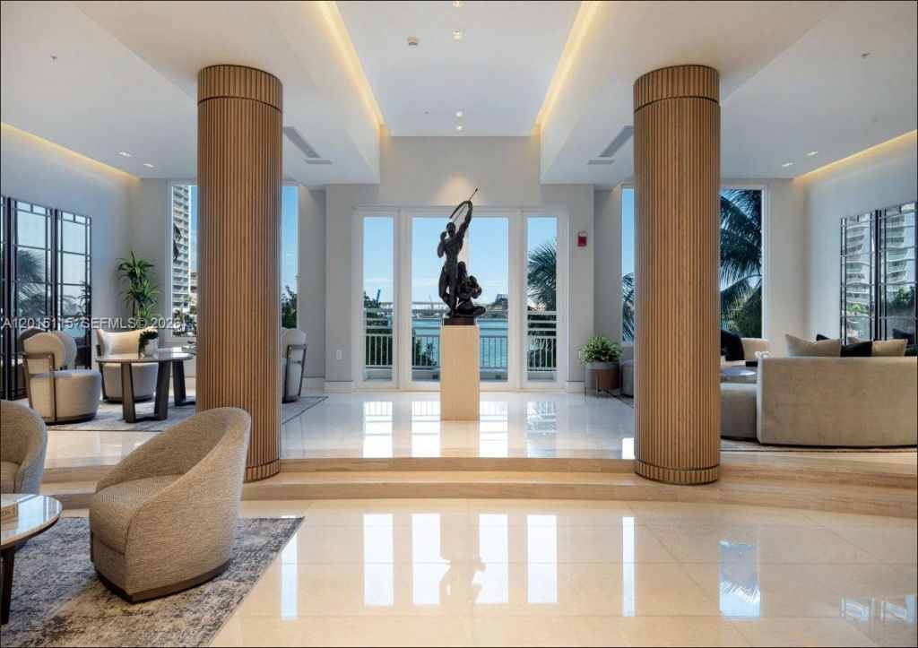 888 Brickell Key Dr, Unit 609, Miami, FL 33131 Photo