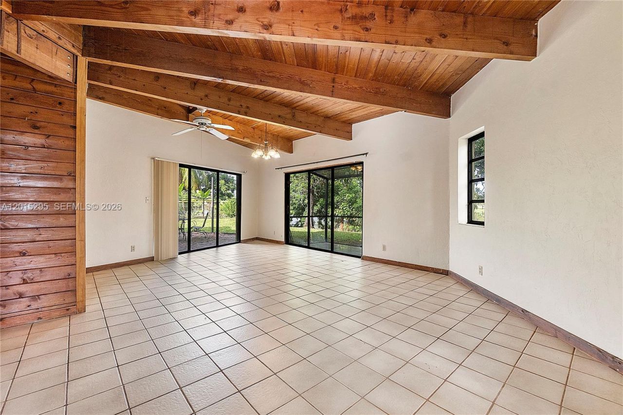 4561 NW 79th Ave, Lauderhill, FL 33351 Photo