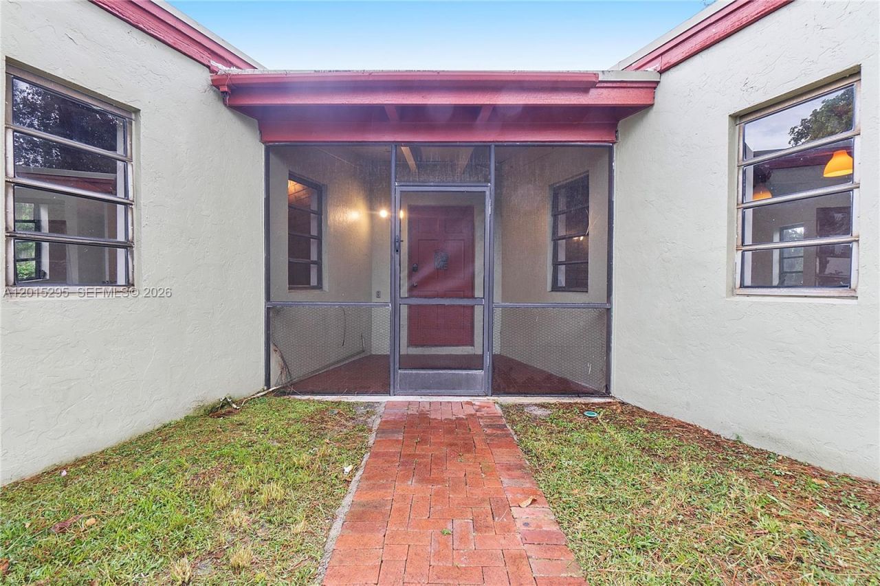 4561 NW 79th Ave, Lauderhill, FL 33351 Photo