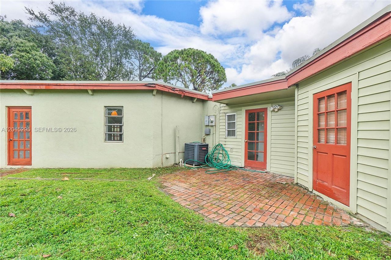 4561 NW 79th Ave, Lauderhill, FL 33351 Photo