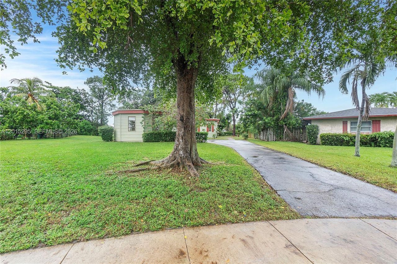 4561 NW 79th Ave, Lauderhill, FL 33351 Photo