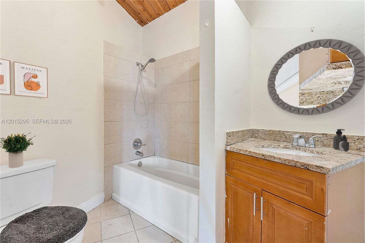 4561 NW 79th Ave, Lauderhill, FL 33351 Photo