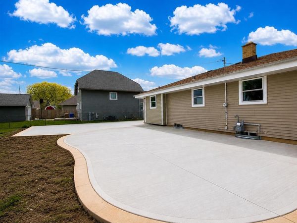 4621 39 AVENUE, Kenosha, WI 53144