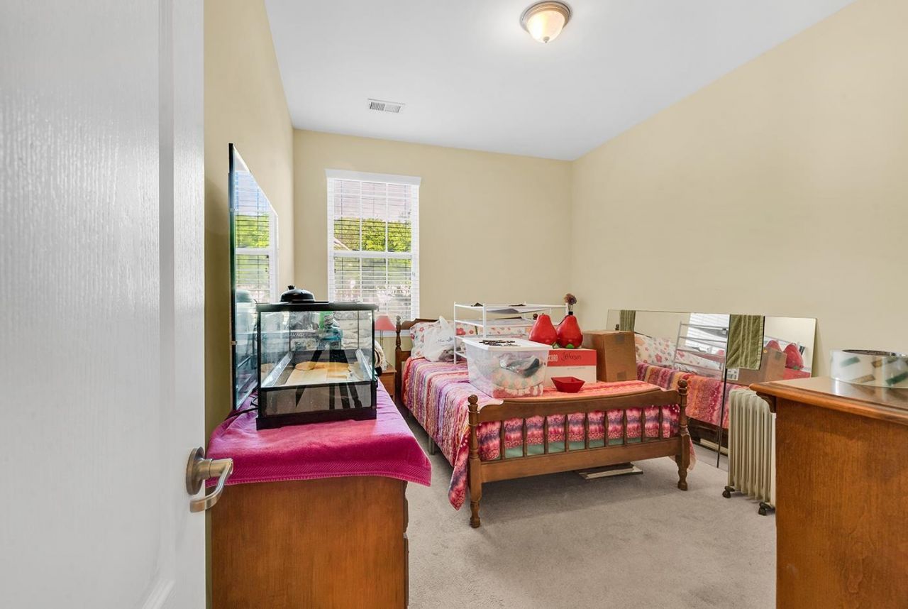 1605 Legends Ave.  Photo 14