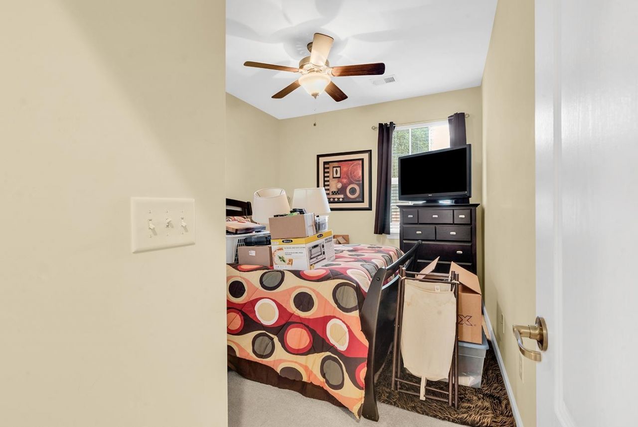 1605 Legends Ave.  Photo 15