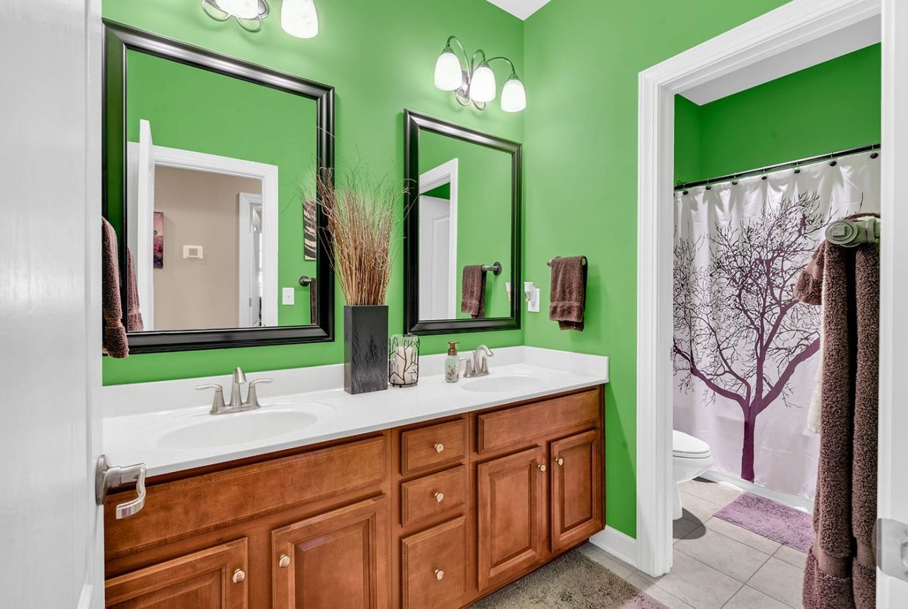 1605 Legends Ave.  Photo 16