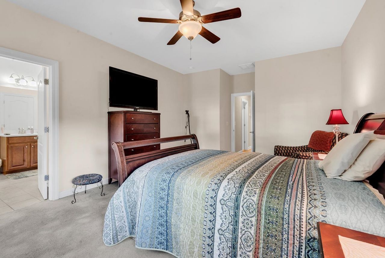 1605 Legends Ave.  Photo 21