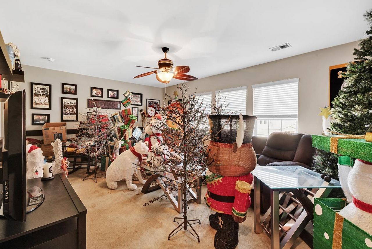 1605 Legends Ave.  Photo 23