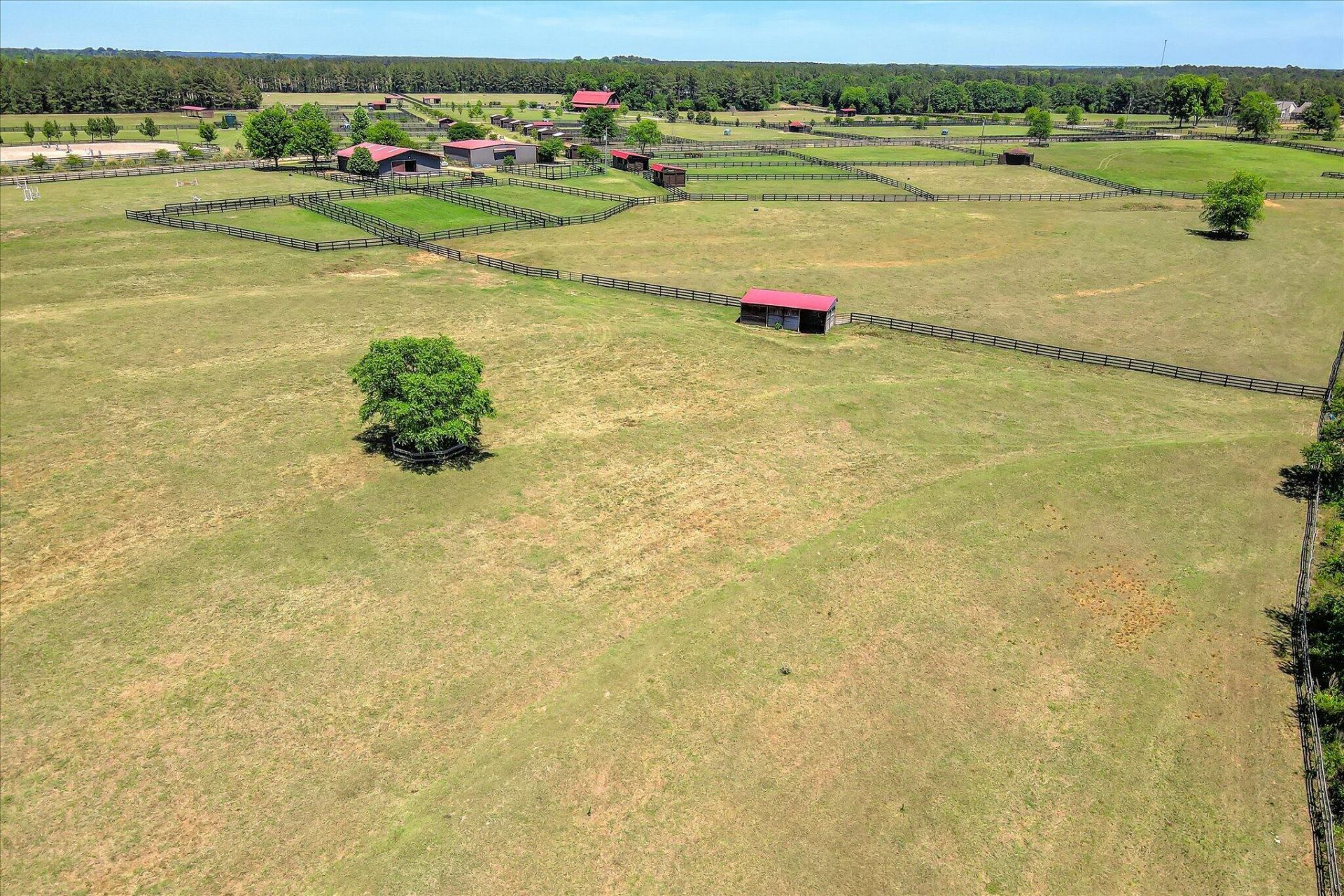 929 Airport Road Photo 16