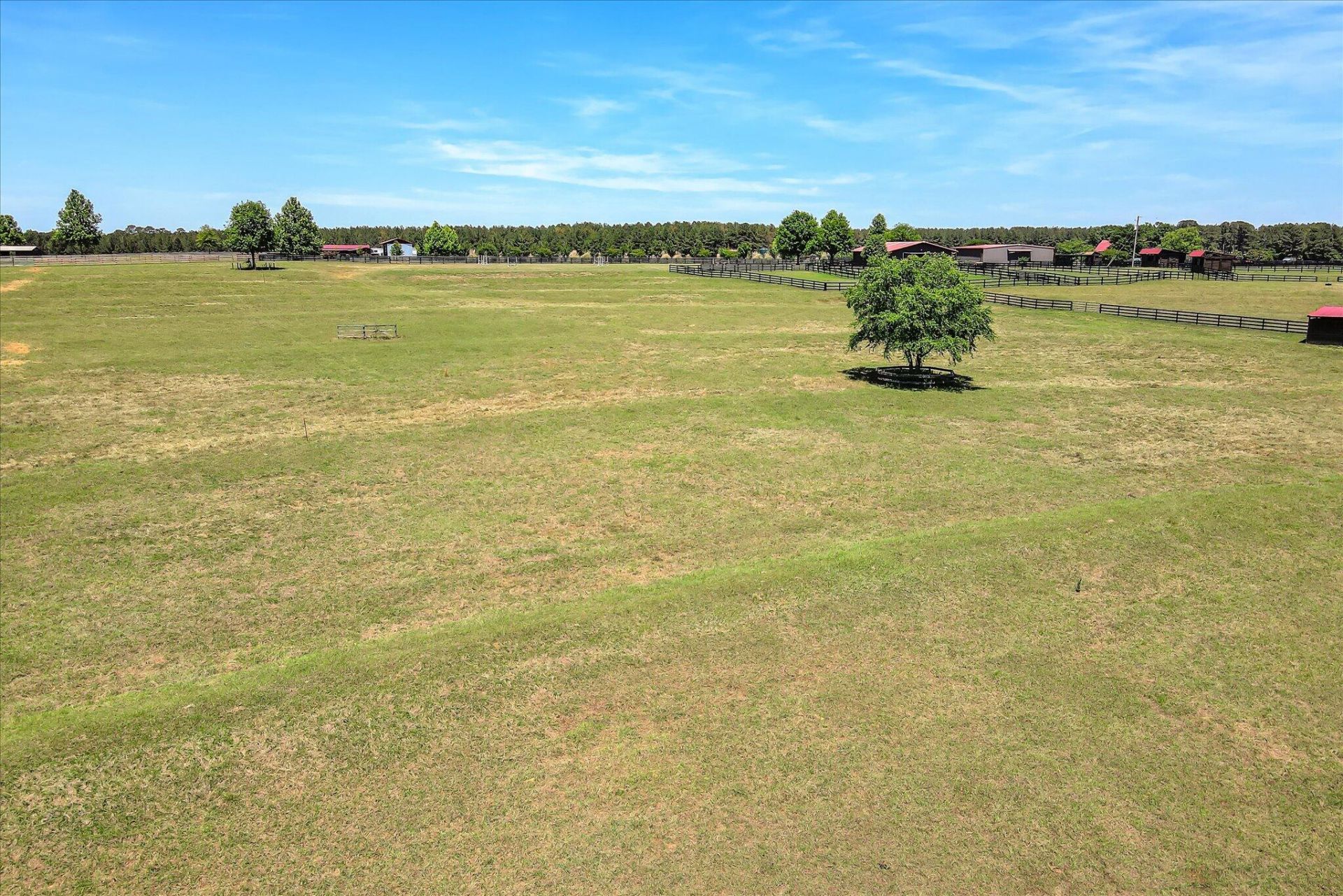 929 Airport Road Photo 17