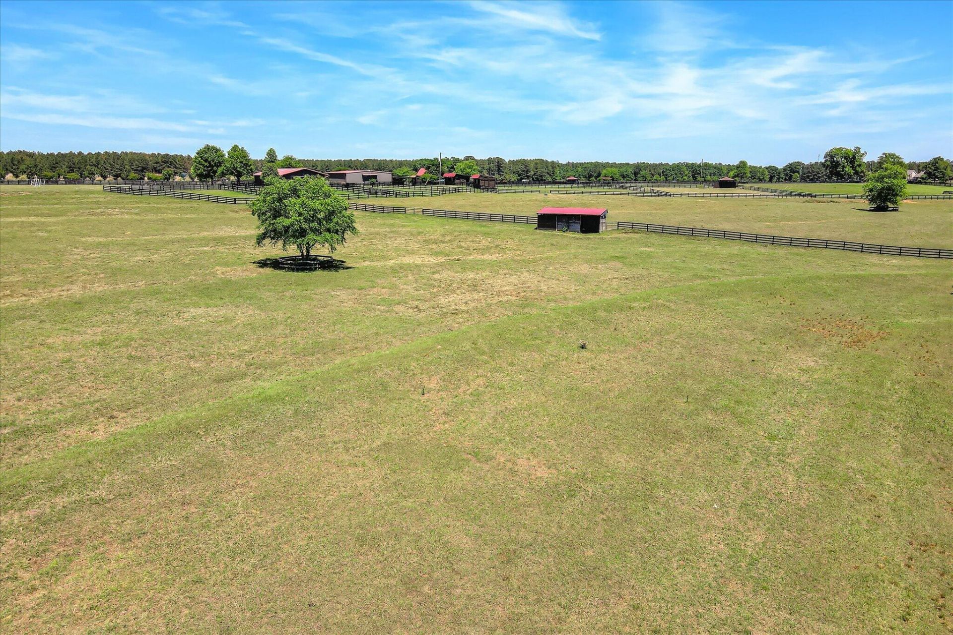 929 Airport Road Photo 18