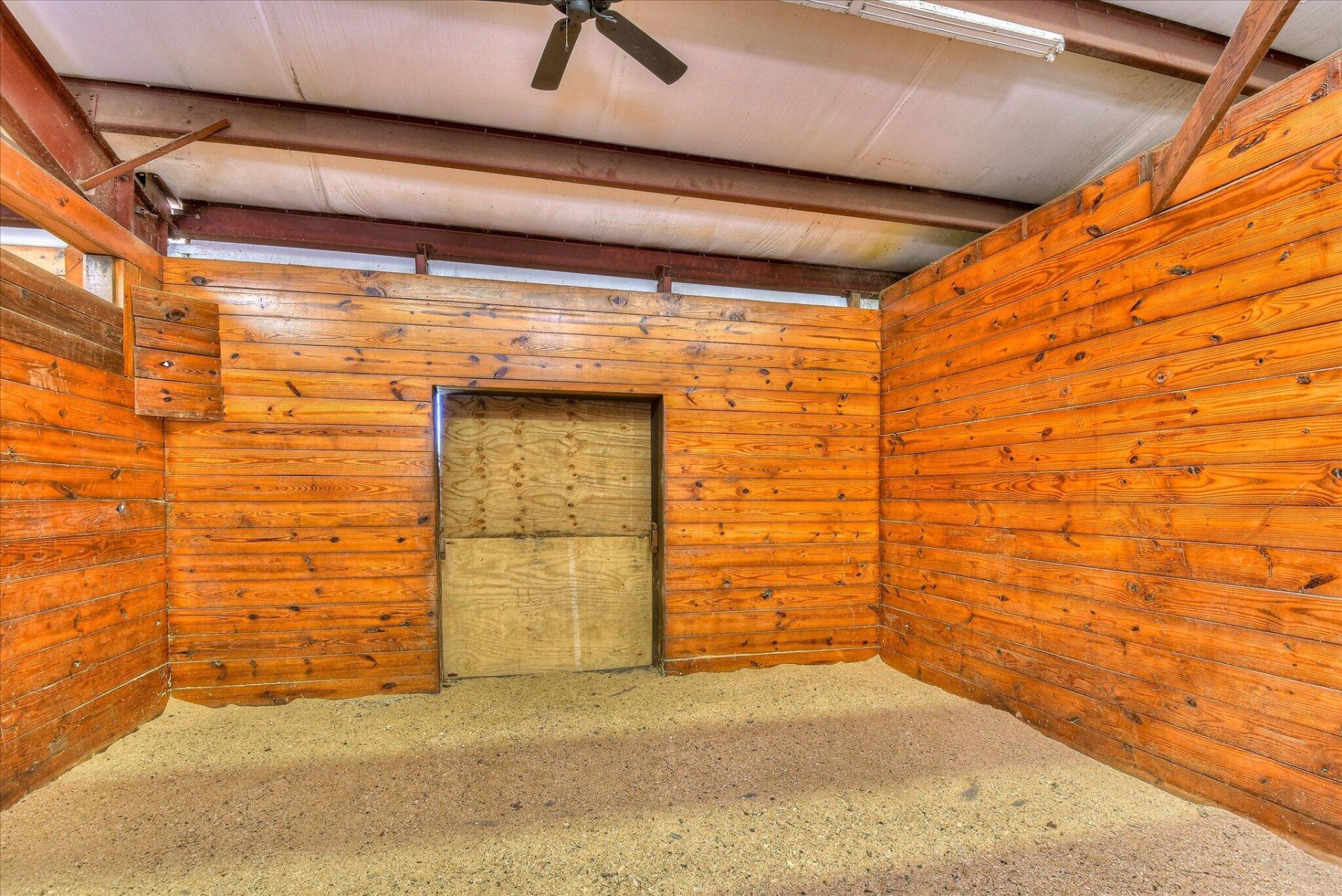 929 Airport Road Photo 43