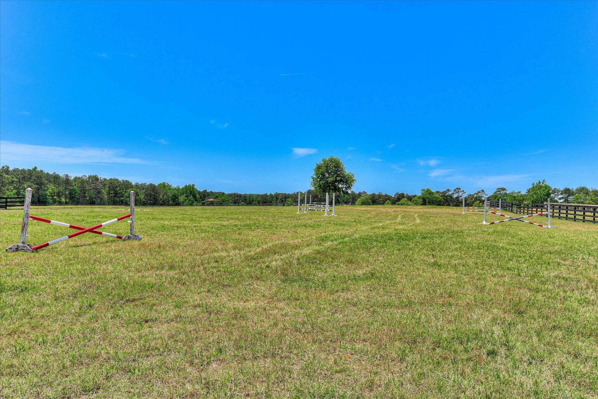 929 Airport Road Photo 53