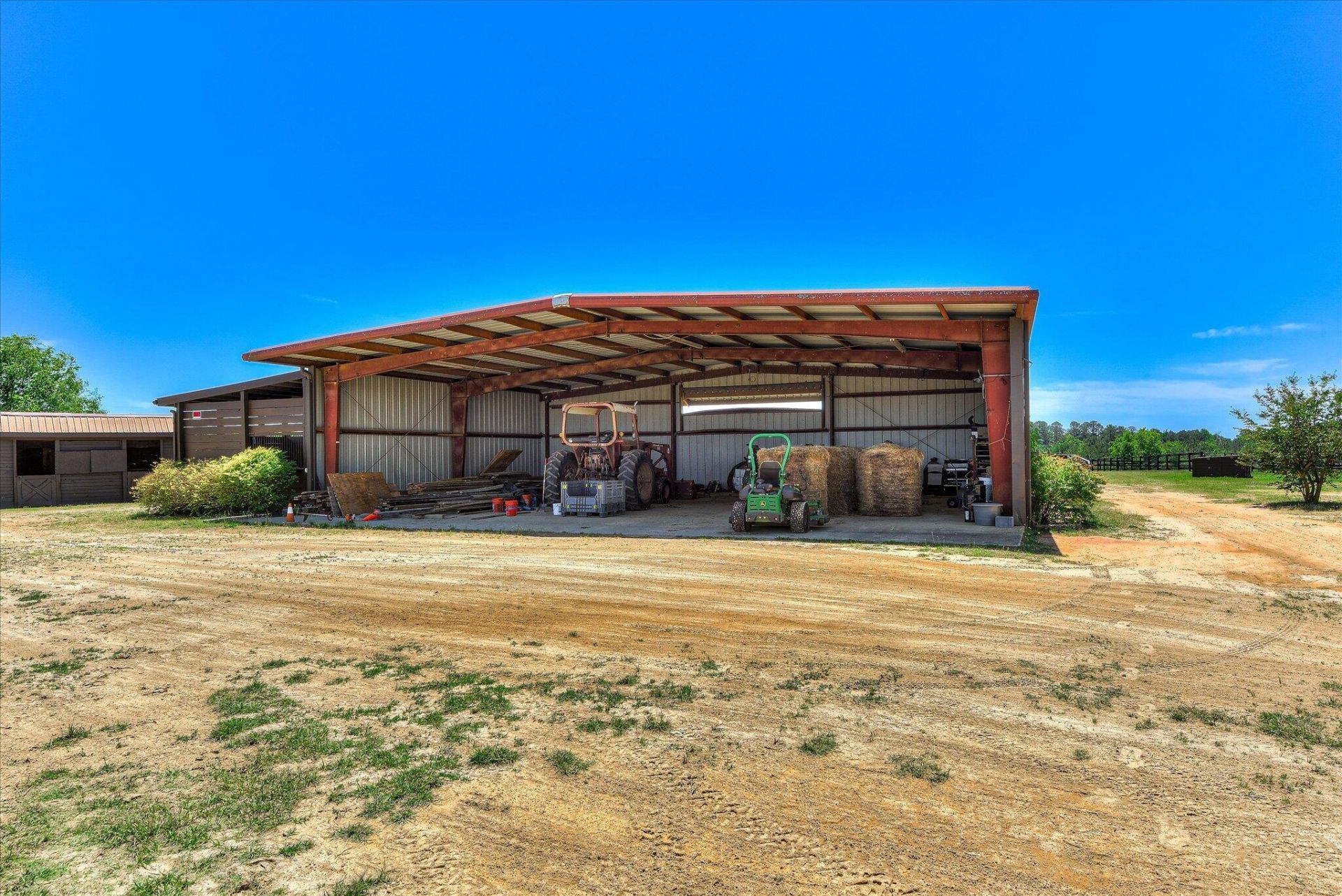 929 Airport Road Photo 55
