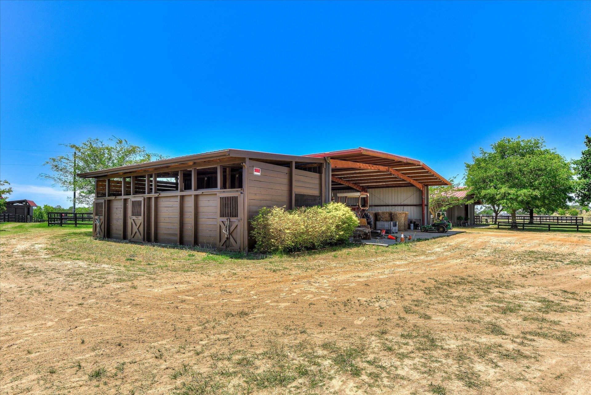 929 Airport Road Photo 57