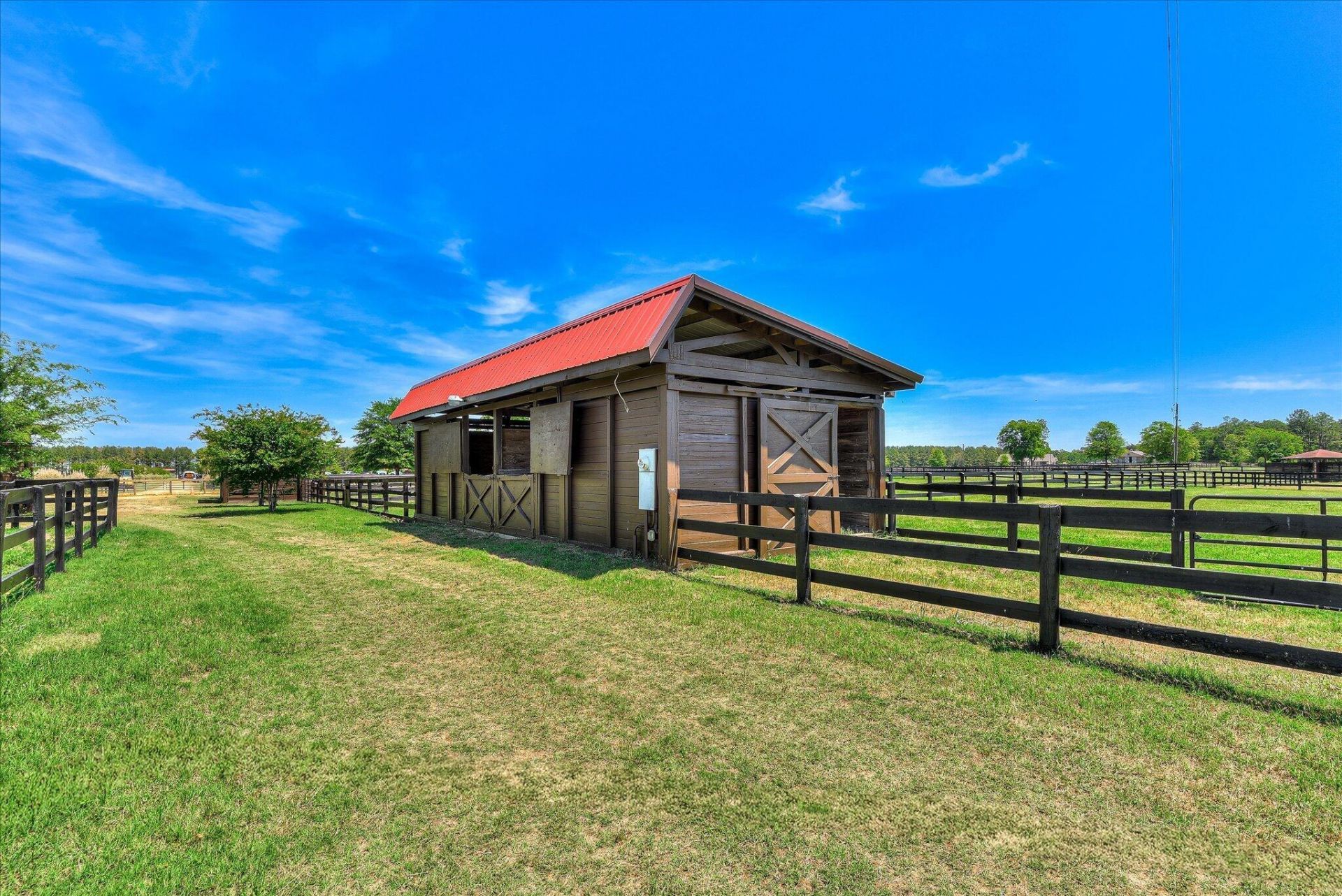 929 Airport Road Photo 69