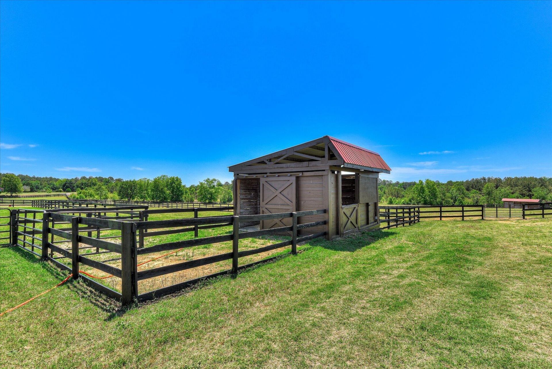 929 Airport Road Photo 72