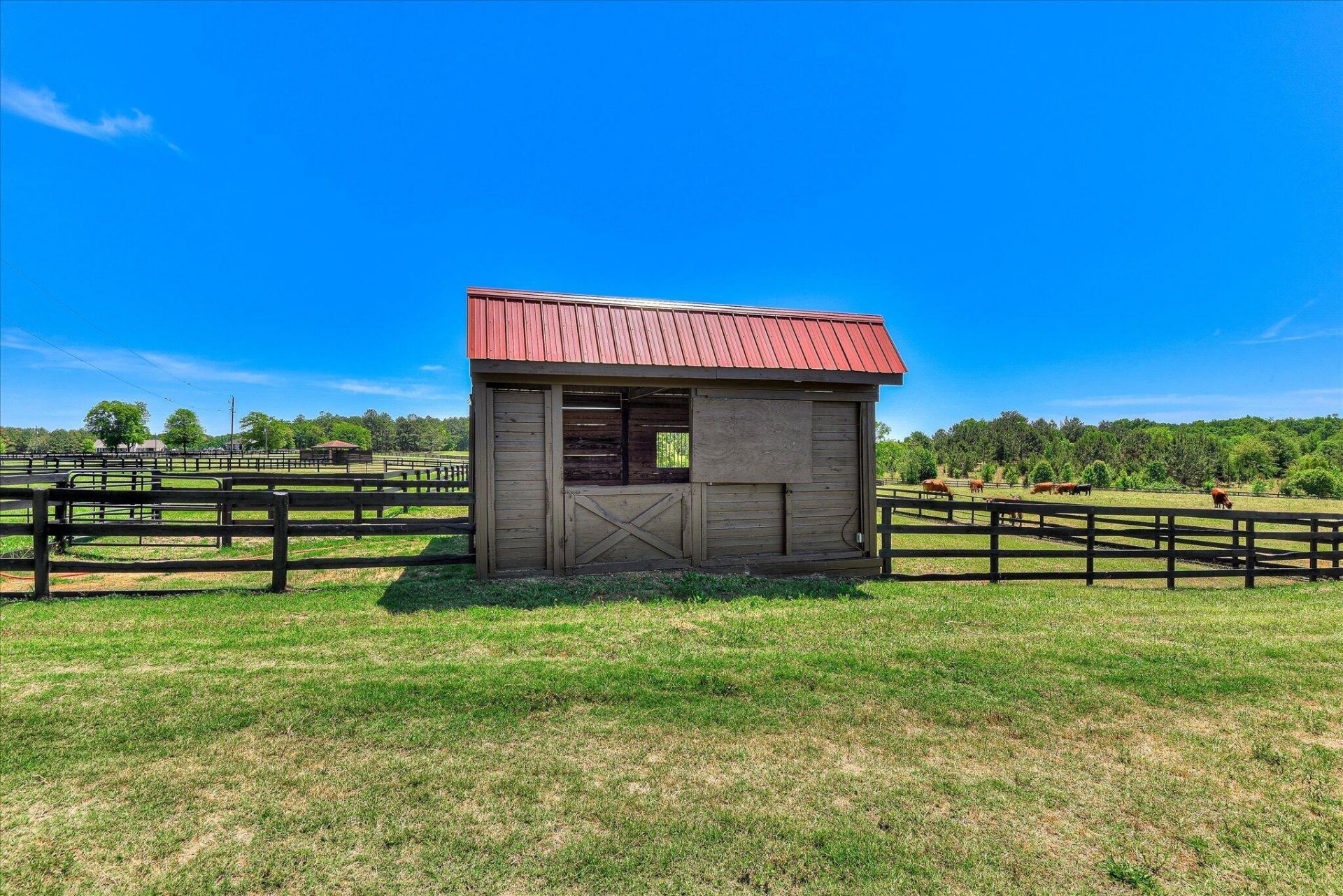 929 Airport Road Photo 73