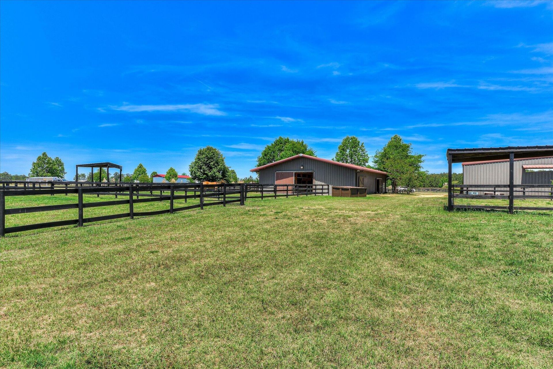 929 Airport Road Photo 76