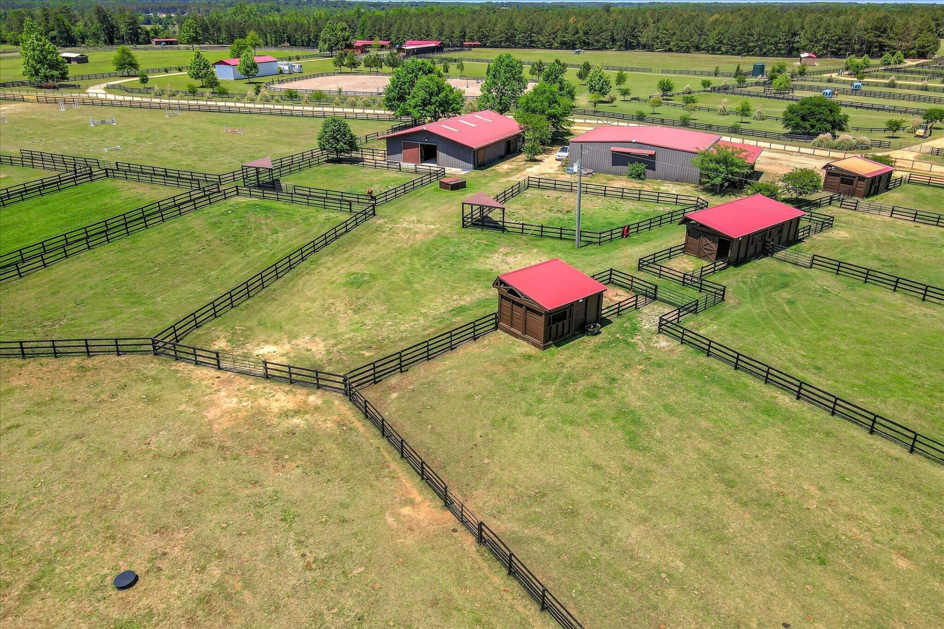 929 Airport Road Photo 8