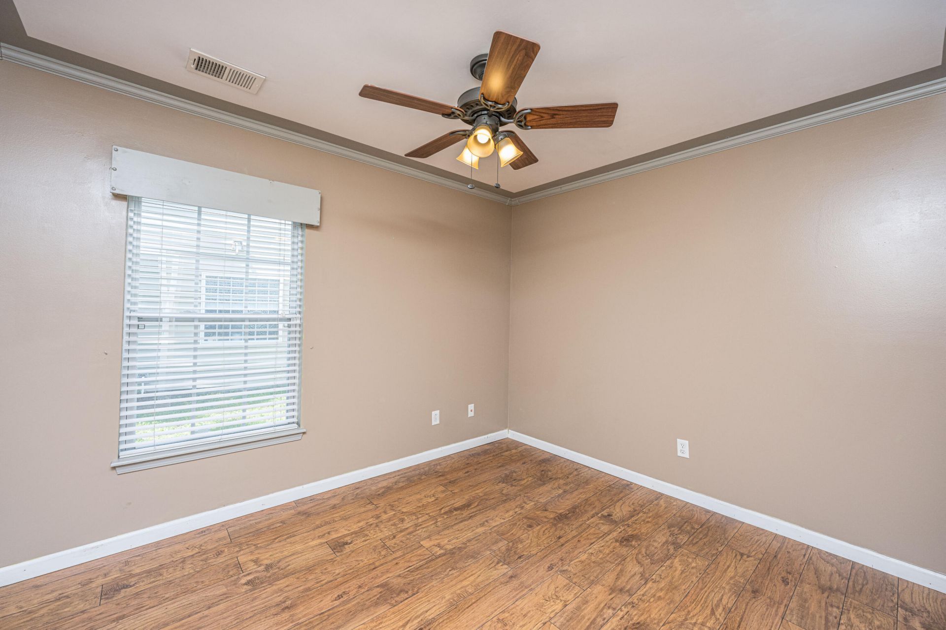 312 Breckingridge Drive Photo 22