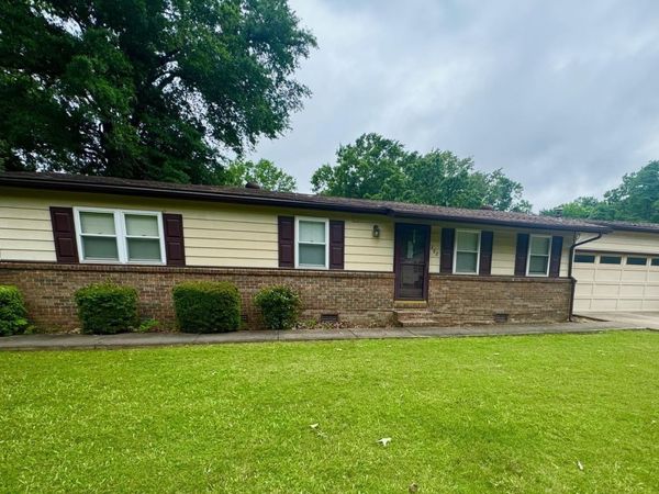 202 Skunk Hollow Road, Conway, AR 72032