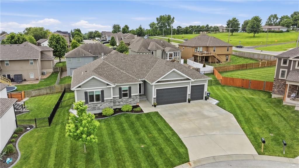 1313 NW Brentwood Drive, Grain Valley, MO 64029 Main Photo
