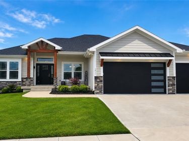 1811 NW Madi Court, Grain Valley, MO 64029